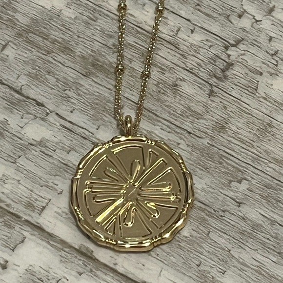 Lilly Pulitzer Squeeze Gold Pendant Necklace - Picture 2 of 3